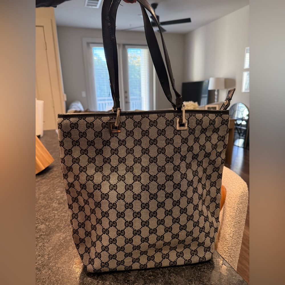 Gucci Black and Gray Signature Tote
